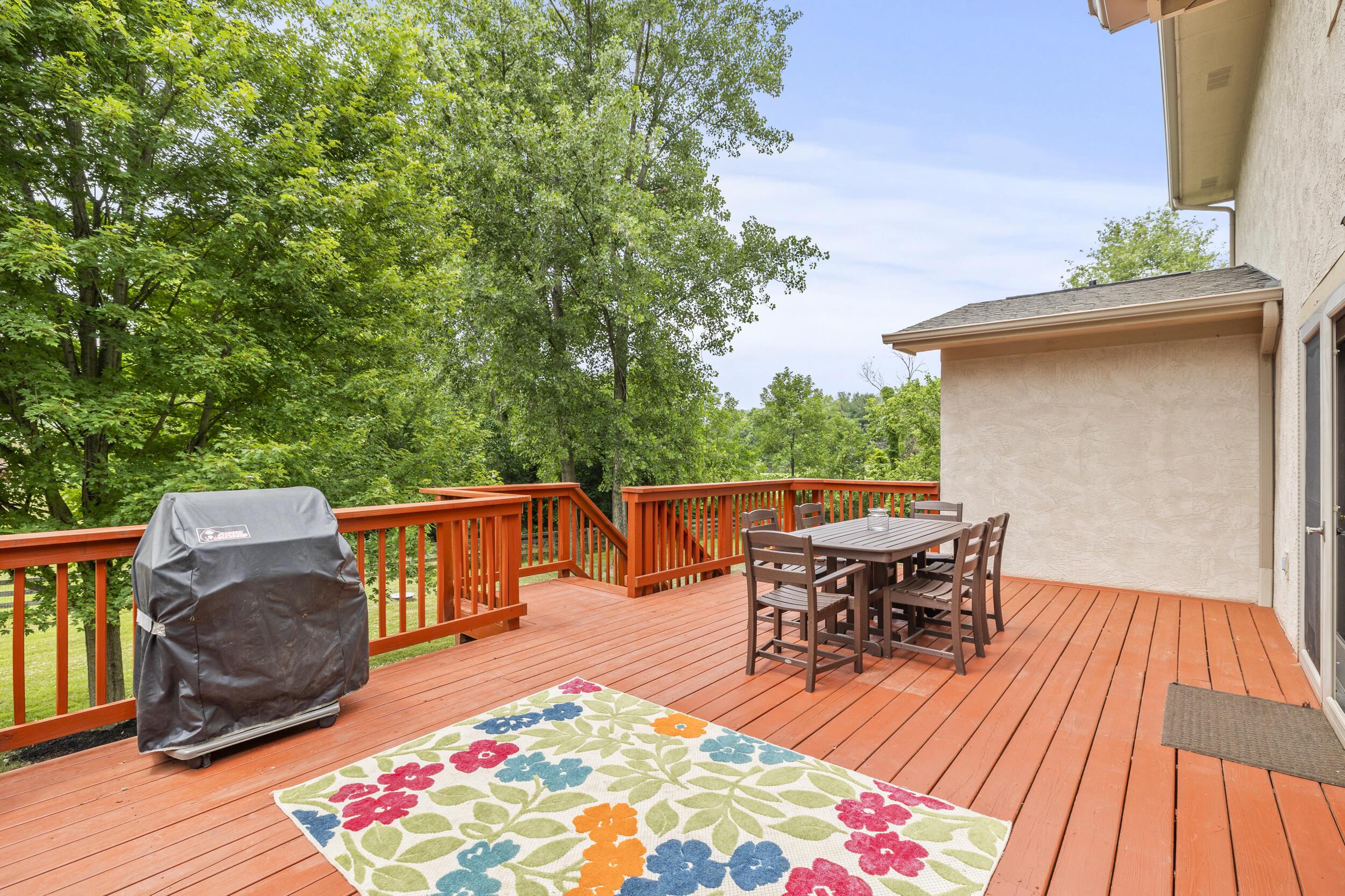 2501 Darling Road Blacklick, OH 43004 - Photo 41 of 59 47_deck 02