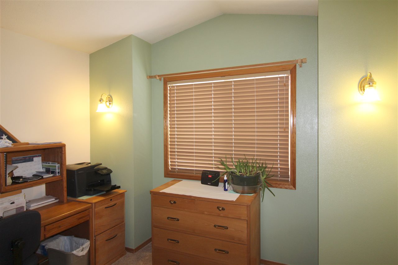 222 East Bridle Trail Road Colbert, WA 99005 - Photo 14 of 20
