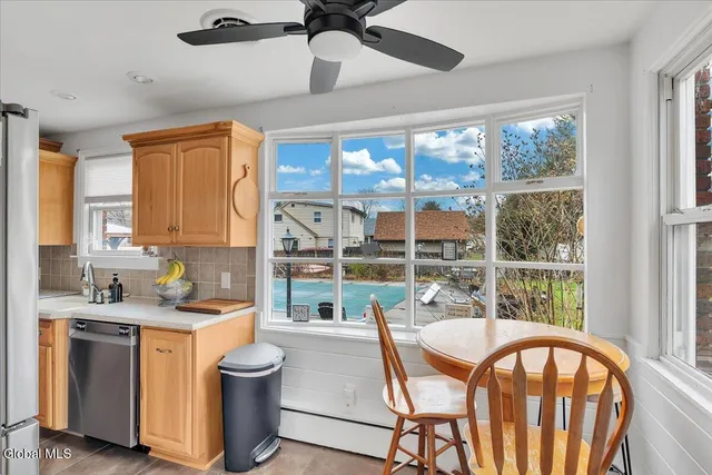 $449,900 | 39 West Sand Lake Road, North Greenbush, NY 12198