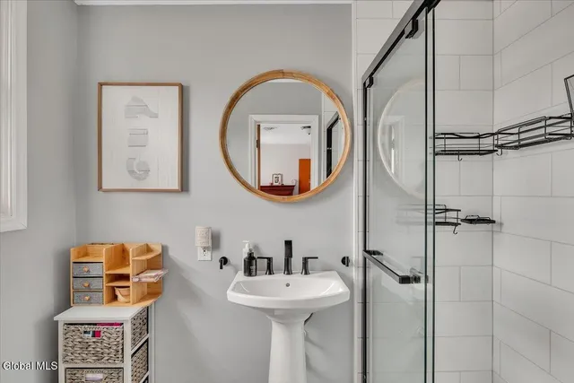 $449,900 | 39 West Sand Lake Road, North Greenbush, NY 12198