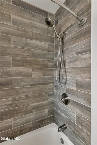 $449,900 | 39 West Sand Lake Road, North Greenbush, NY 12198