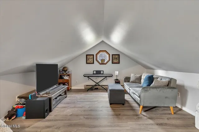 $449,900 | 39 West Sand Lake Road, North Greenbush, NY 12198