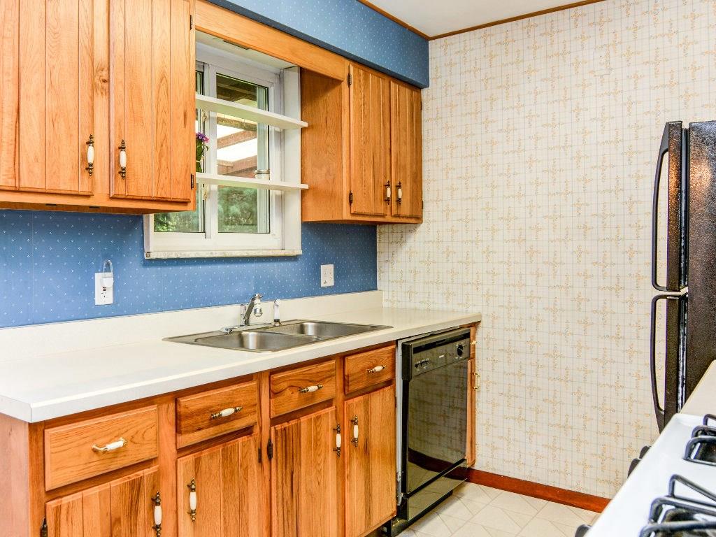 8031 Rowan Road Cranberry Township, PA 16066 - Photo 8 of 24 Gallery Image 8