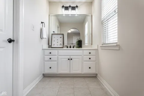 $999,900 | 3929 Andretti Drive, Zionsville, IN 46077