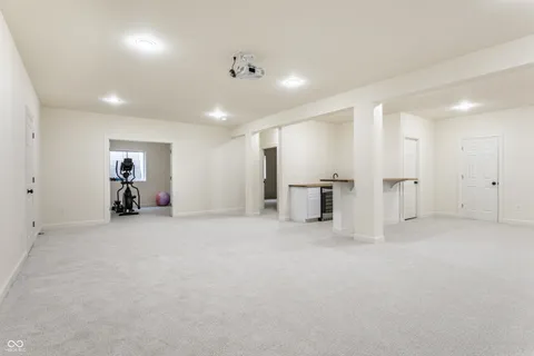 $999,900 | 3929 Andretti Drive, Zionsville, IN 46077