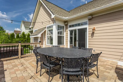 $999,900 | 3929 Andretti Drive, Zionsville, IN 46077