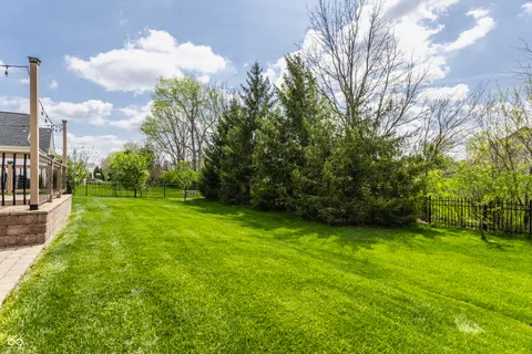 $999,900 | 3929 Andretti Drive, Zionsville, IN 46077