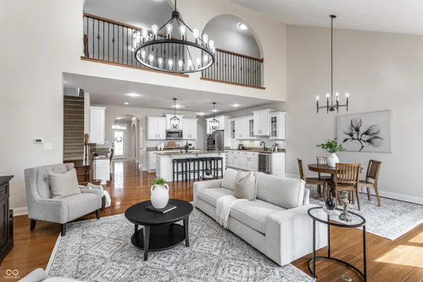 $999,900 | 3929 Andretti Drive, Zionsville, IN 46077