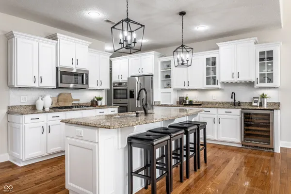 $999,900 | 3929 Andretti Drive, Zionsville, IN 46077