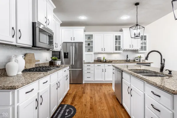 $999,900 | 3929 Andretti Drive, Zionsville, IN 46077