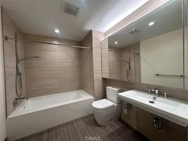 $2,500 | 877 Francisco Street, Unit 1905, Los Angeles, CA 90017