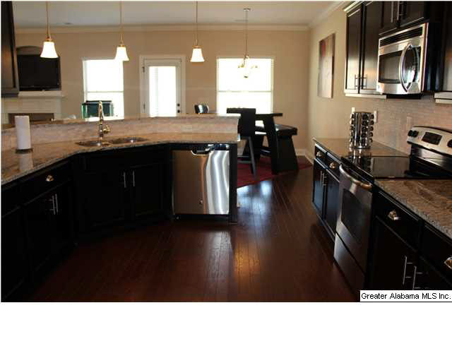 619 Round Road Alabaster, AL 35114 - Photo 5 of 32