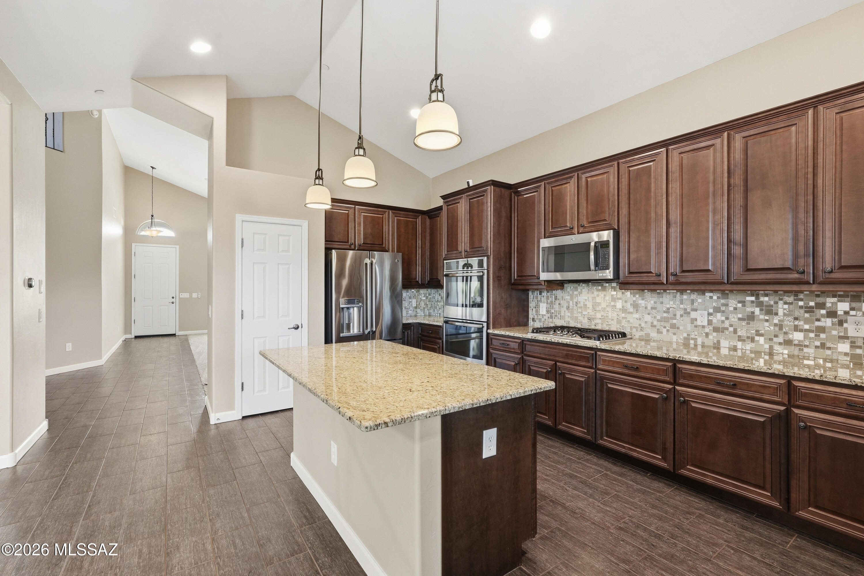 8910 West Irongate Road Marana, AZ 85653 - Photo 14 of 47 8910 (7)