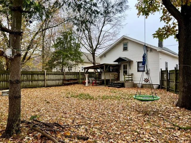 $105,000 | 117 South Street, Cerro Gordo, IL 61818