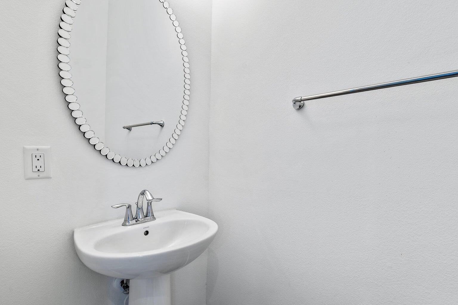 12959 Alton Road Palm Beach Gardens, FL 33418 - Photo 13 of 30 20241016235529600059000000-o (1)