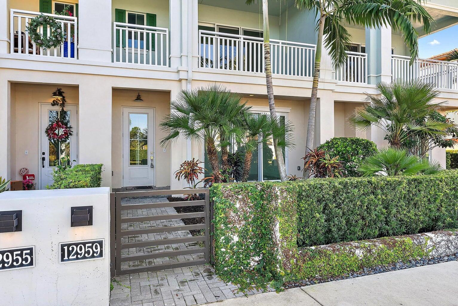 12959 Alton Road Palm Beach Gardens, FL 33418 - Photo 4 of 30 20241221072957709353000000-o