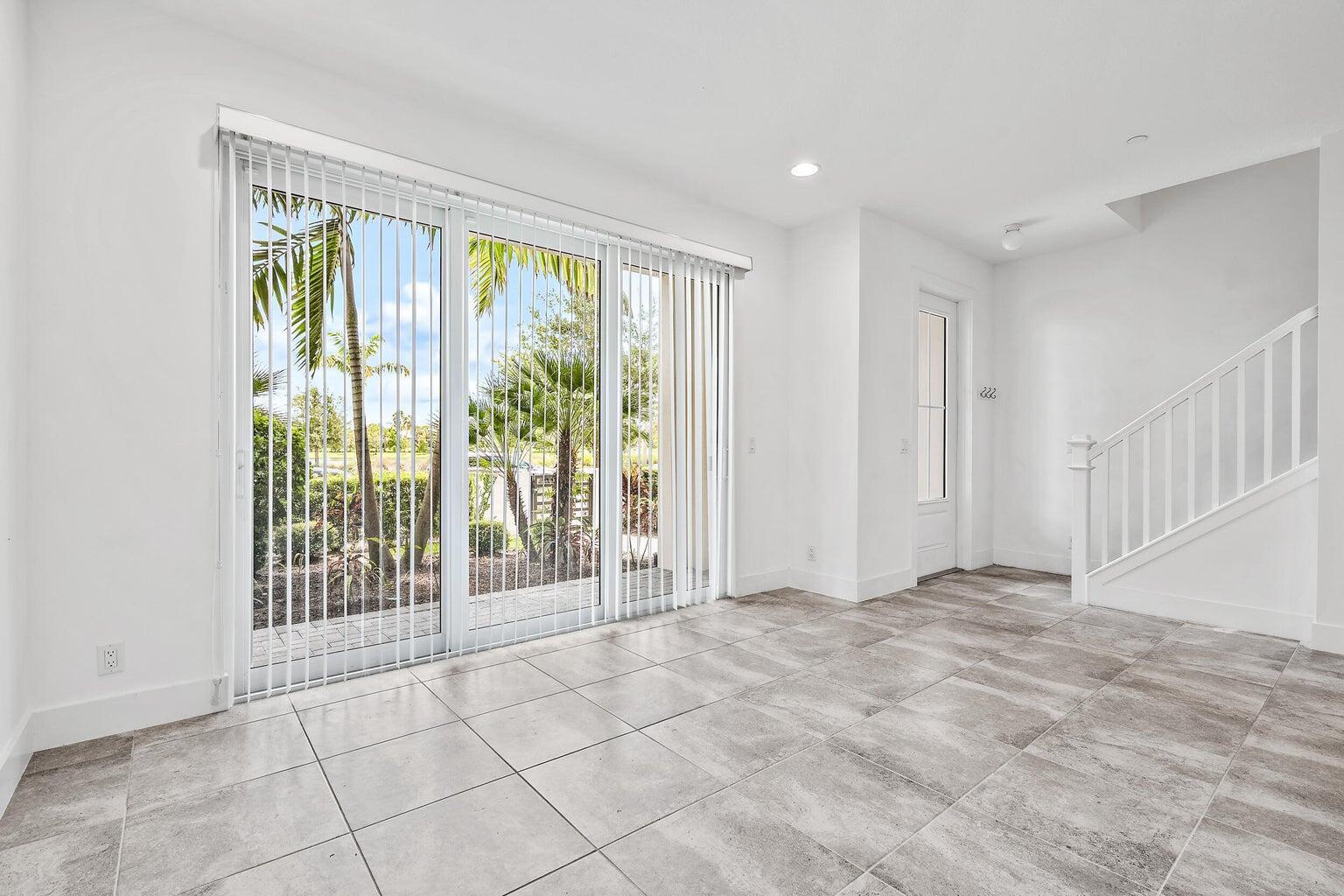 12959 Alton Road Palm Beach Gardens, FL 33418 - Photo 5 of 30 20241016235535587594000000-o