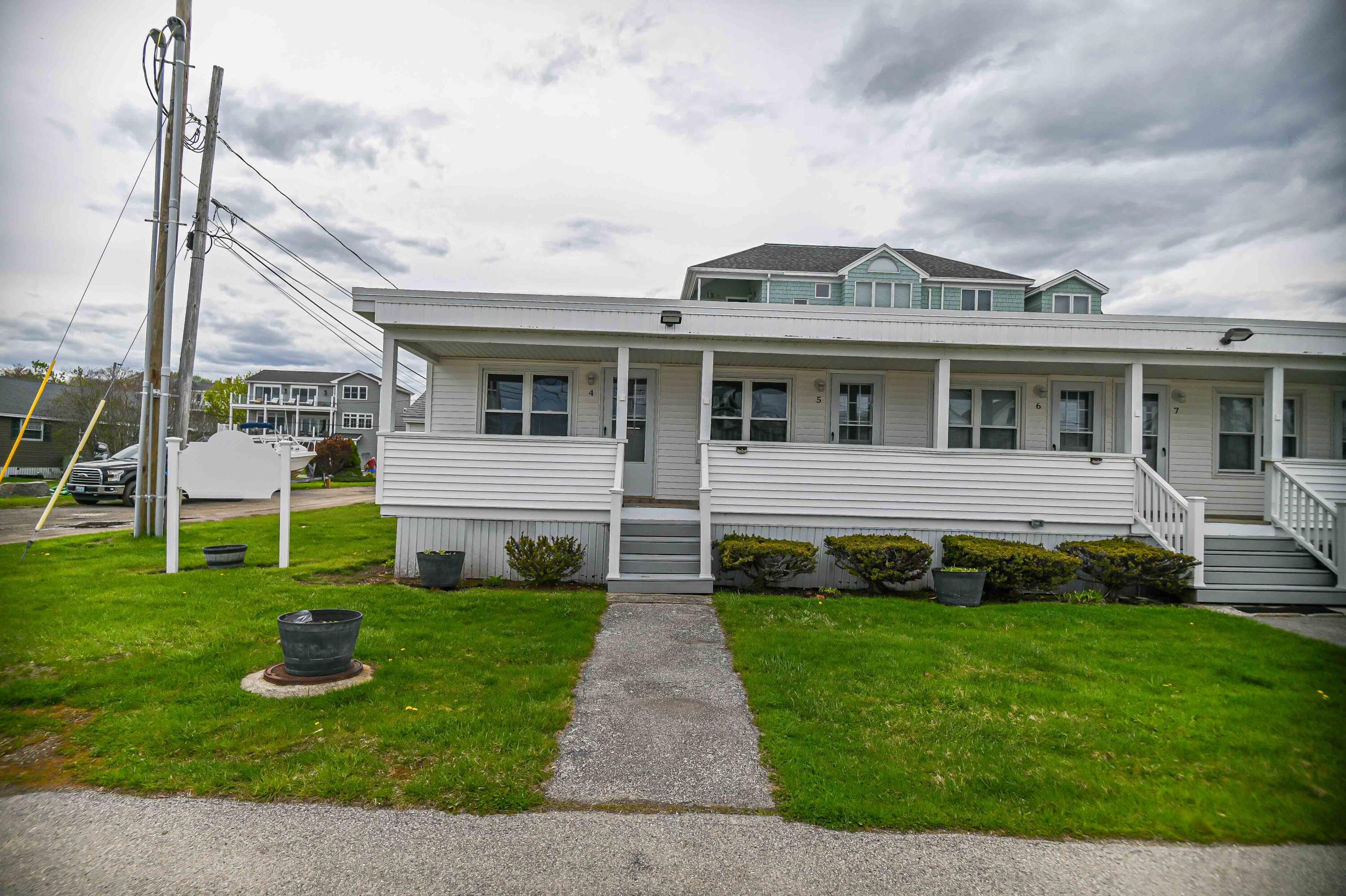 6 Dingle Road, Unit 5 York, ME 03909 - Photo 33 of 45 32