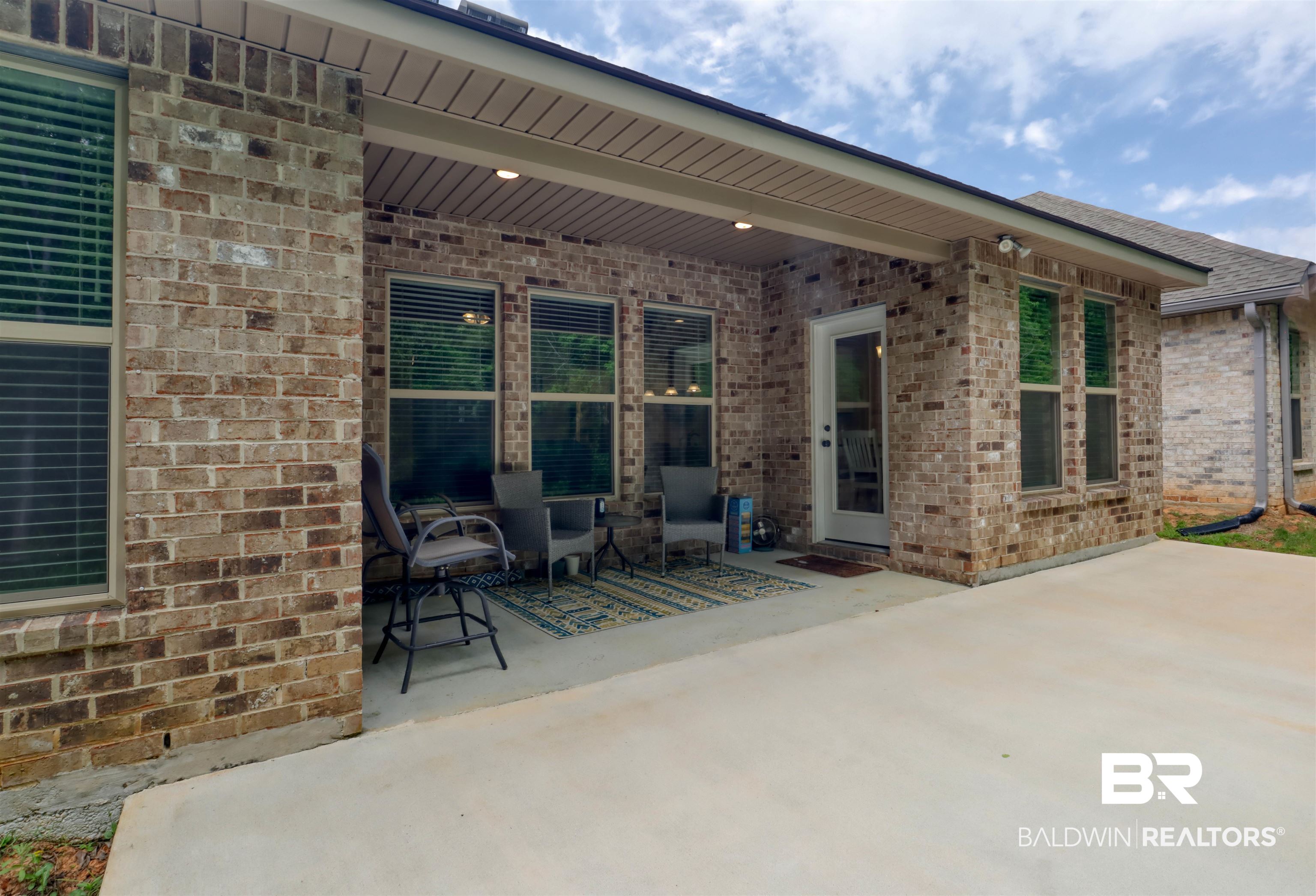 987 Gibson Court Foley, AL 36535 - Photo 30 of 34 View of patio