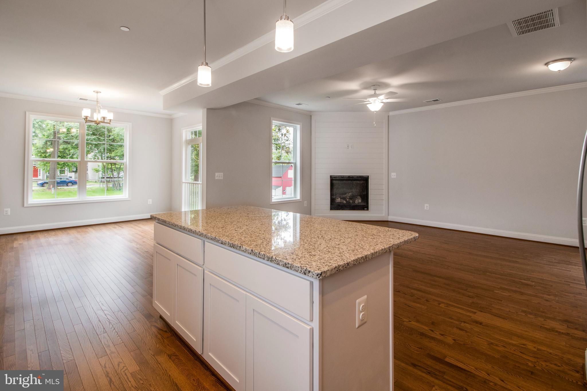 410 Salisbury Road Edgewater, MD 21037 - Photo 4 of 13