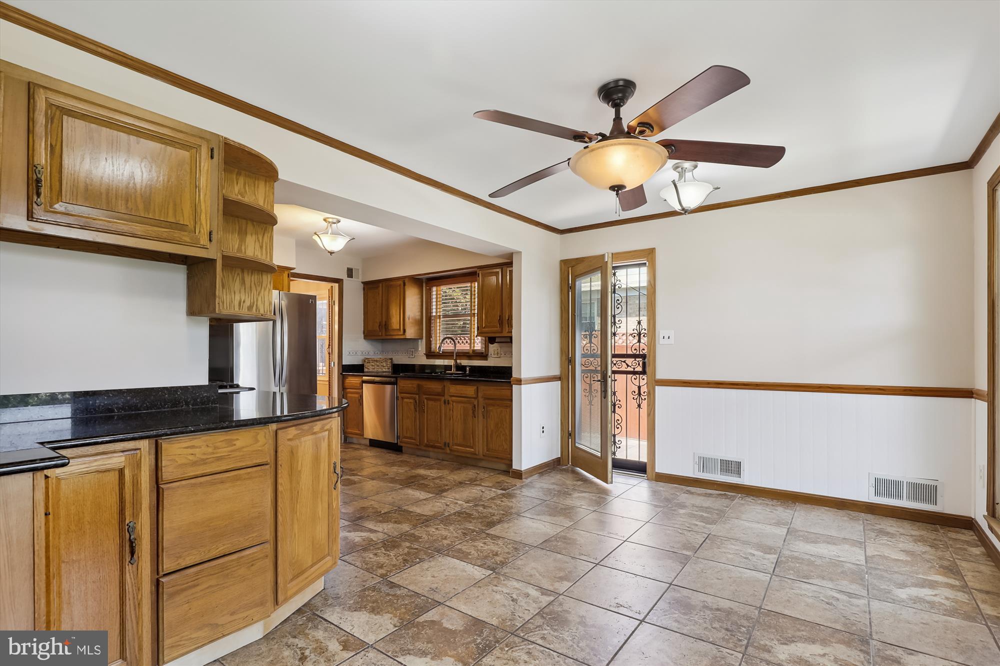 13312 Tamarack Road Silver Spring, MD 20904 - Photo 20 of 72 Breakfast Area