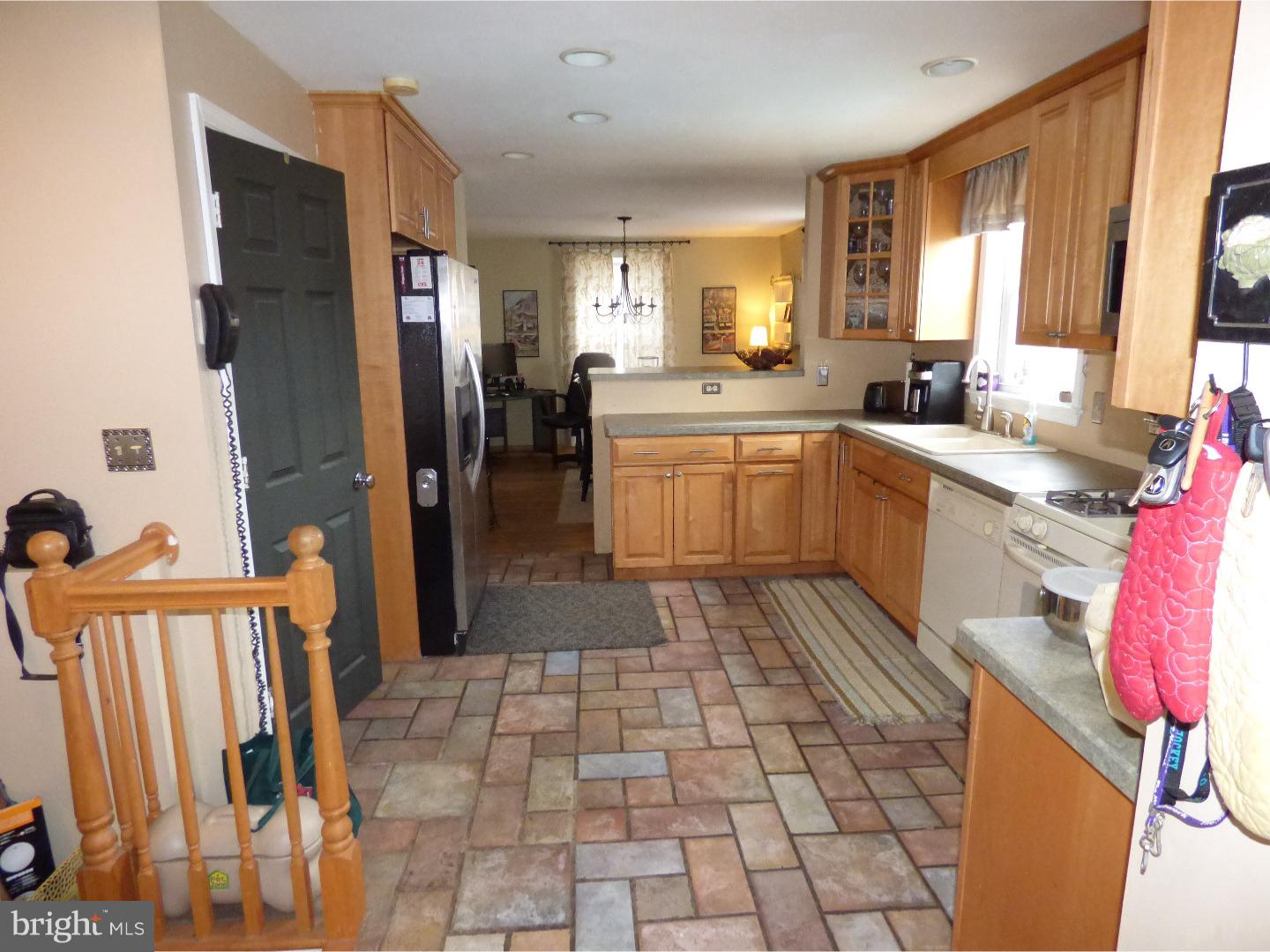 229 Alliston Road Springfield, PA 19064 - Photo 6 of 15 Kitchen