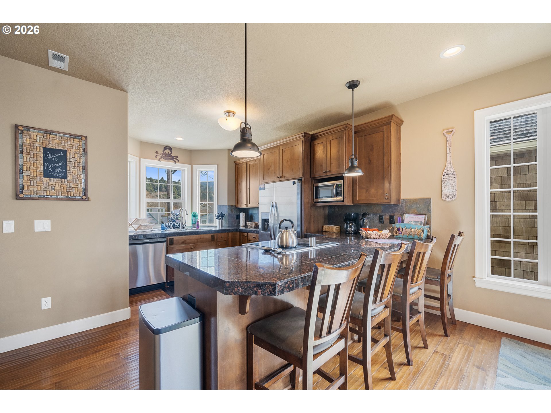 549 Front Street Rockaway Beach, OR 97136 - Photo 11 of 33