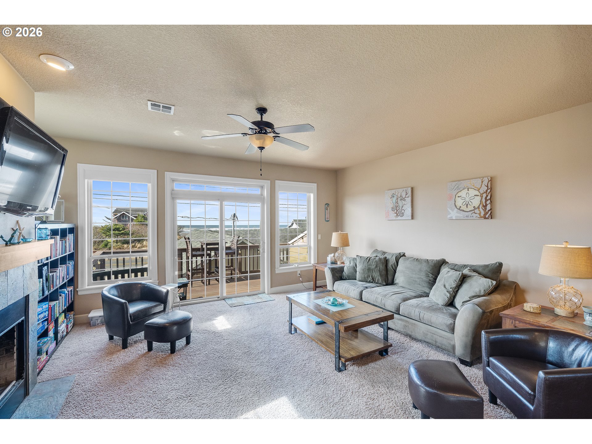 549 Front Street Rockaway Beach, OR 97136 - Photo 6 of 33