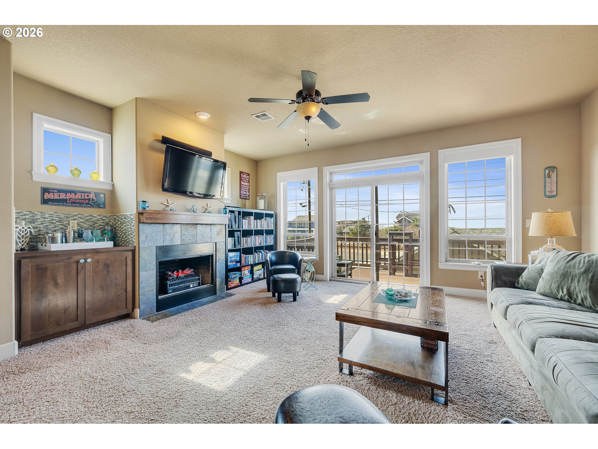 549 Front Street Rockaway Beach, OR 97136 - Photo 7 of 33