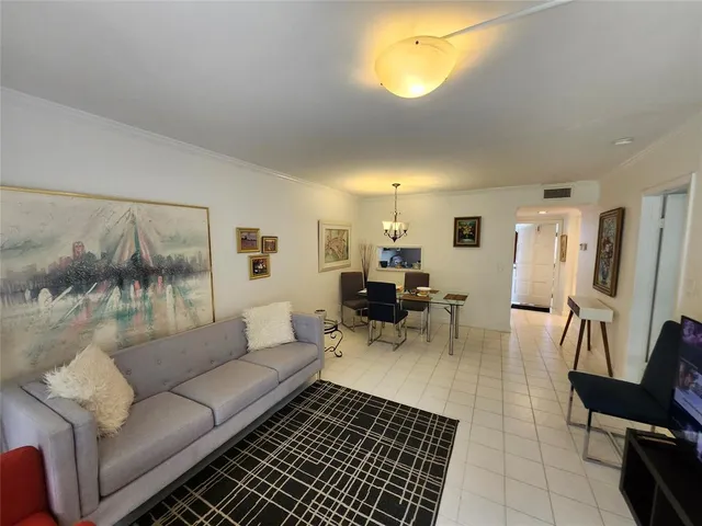 $139,999 | 1201 Hillcrest Court, Unit 105, Hollywood, FL 33021