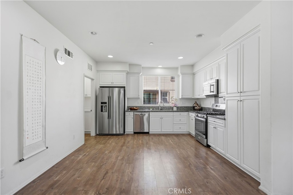 6359 Lyra Road Eastvale, CA 91752 - Photo 9 of 30