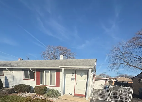 $214,900 | 8855 South Komensky Avenue, Hometown, IL 60456