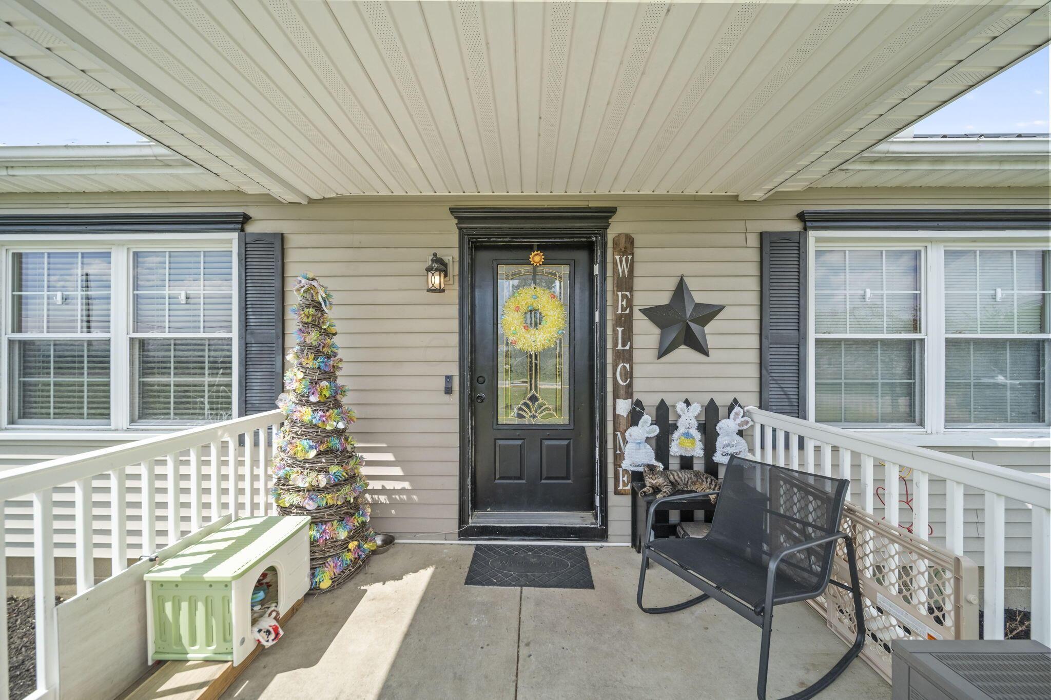 29521 Kime-Holderman Road Circleville, OH 43113 - Photo 8 of 58 Front Porch