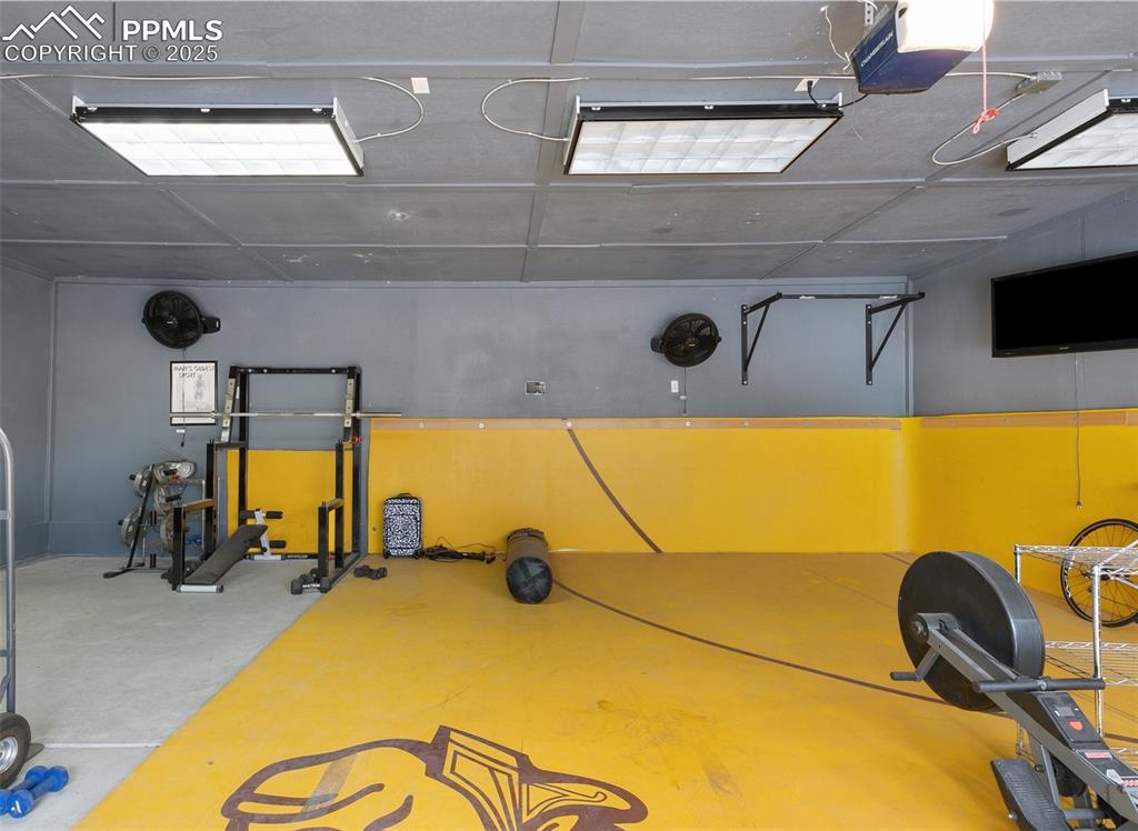 89 Security Boulevard Colorado Springs, CO 80911 - Photo 25 of 29 a room with gym equipment