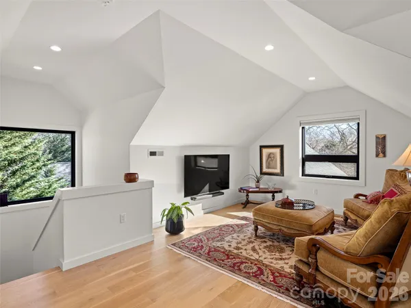 $949,000 | 60 Harvard Place, Asheville, NC 28806