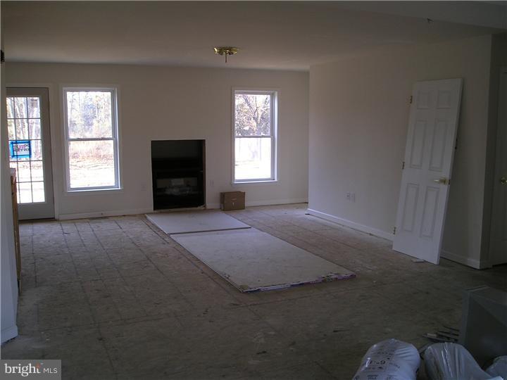10 Elmwood Road Mount Laurel, NJ 08054 - Photo 5 of 11 Dining Room