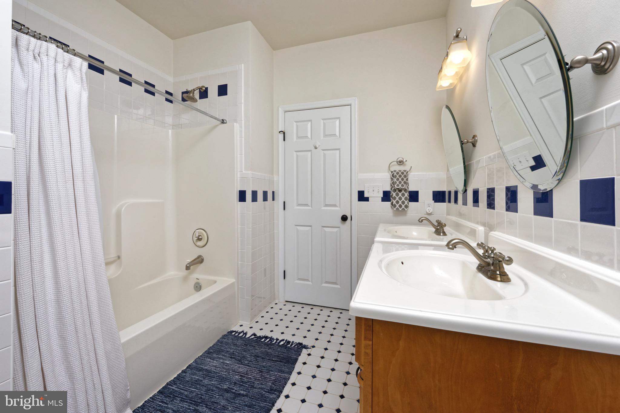23154 Dover Road Middleburg, VA 20117 - Photo 29 of 66 Full bath has separate vanities