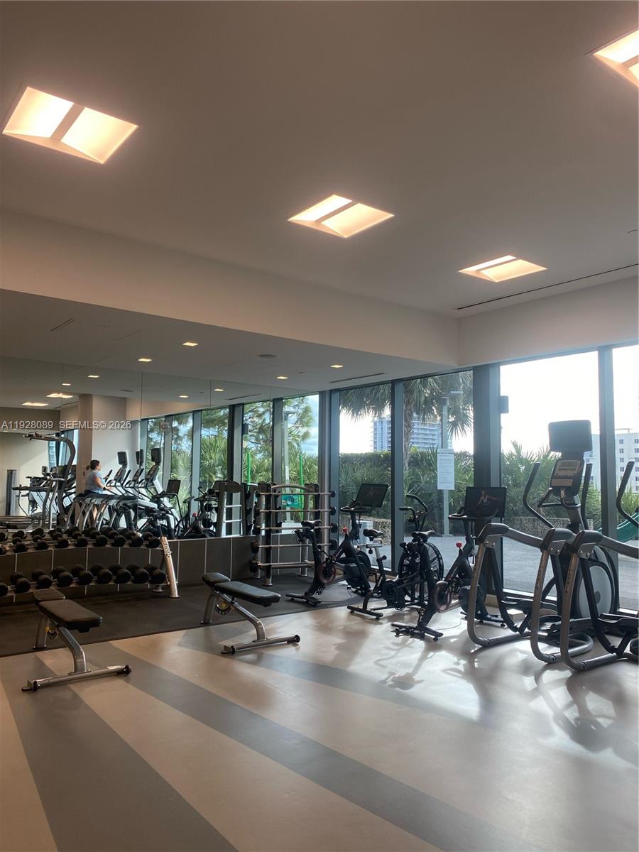 88 Southwest 7th Street, Unit 3906 Miami, FL 33130 - Photo 18 of 35