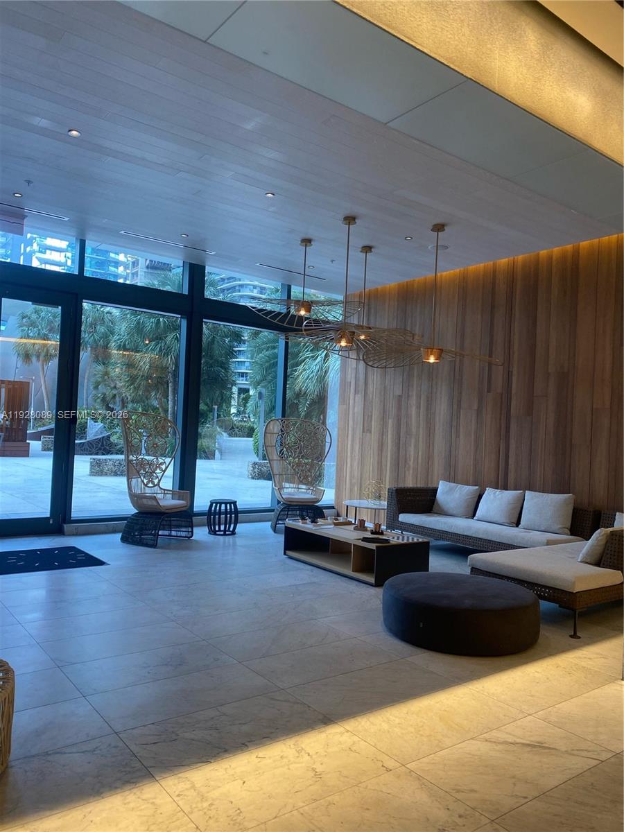 88 Southwest 7th Street, Unit 3906 Miami, FL 33130 - Photo 19 of 35