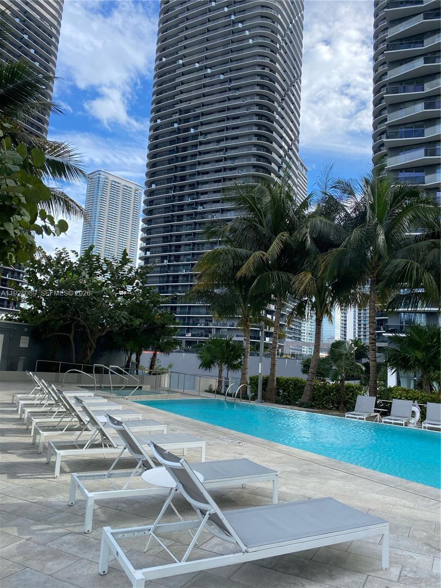 88 Southwest 7th Street, Unit 3906 Miami, FL 33130 - Photo 23 of 35