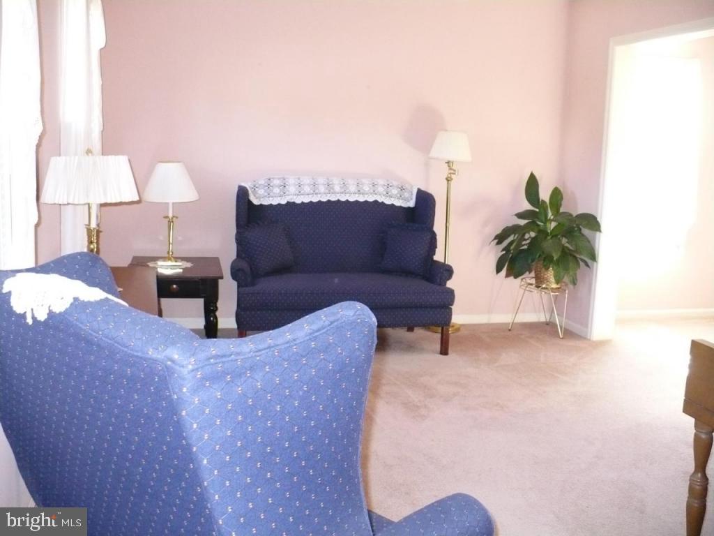 1736 White Water Road Lancaster, PA 17603 - Photo 3 of 16 Gallery Image 3