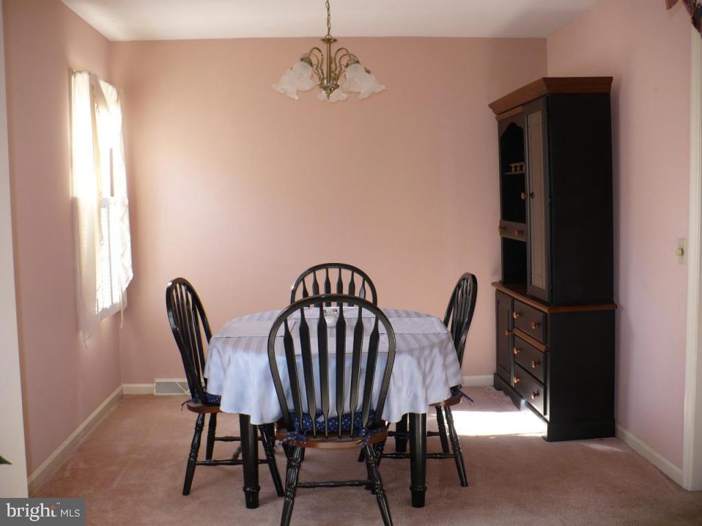 1736 White Water Road Lancaster, PA 17603 - Photo 5 of 16 Gallery Image 5