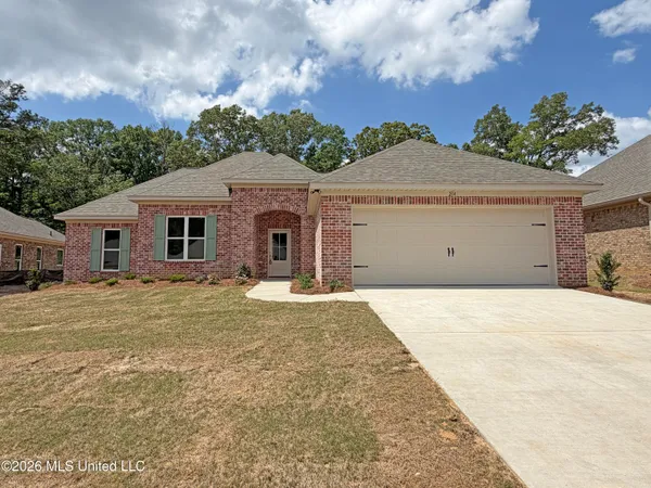 $318,900 | 214 Anderson Oaks Drive, Pearl, MS 39208