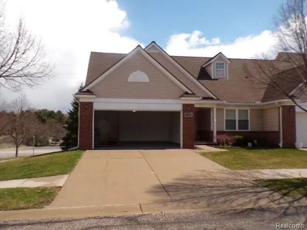 $2,795 | 6575 Cortland Avenue, Brighton, MI 48114
