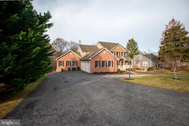 $899,000 | 9112 Cowenton Avenue, Perry Hall, MD 21128