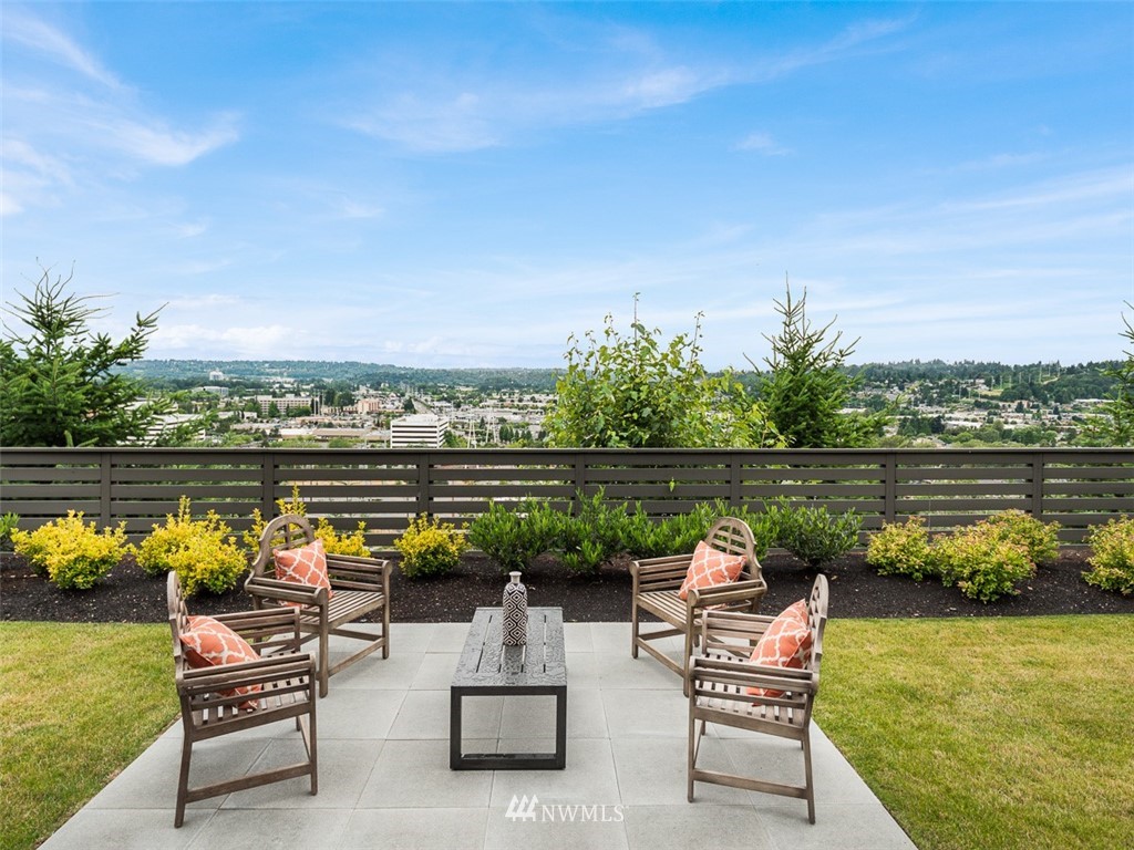819 Cedar Avenue South Renton, WA 98057 - Photo 5 of 22 Gallery Image 5