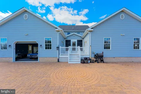 $699,990 | 33 Milbourn Manor Drive, Camden Wyoming, DE 19934