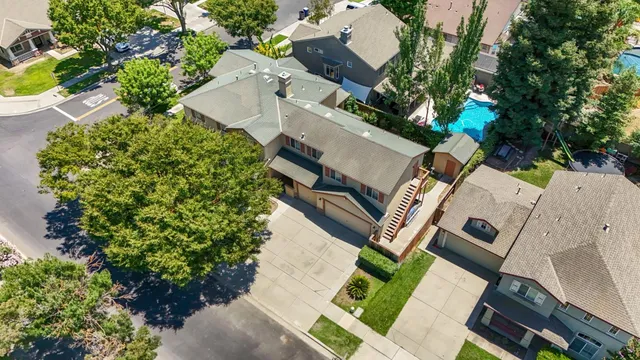 $699,000 | 624 Summerton Lane, Turlock, CA 95382