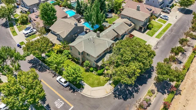 $699,000 | 624 Summerton Lane, Turlock, CA 95382