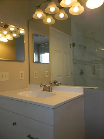 $2,400 | 150 Abbey Hollow Drive, Apopka, FL 32712